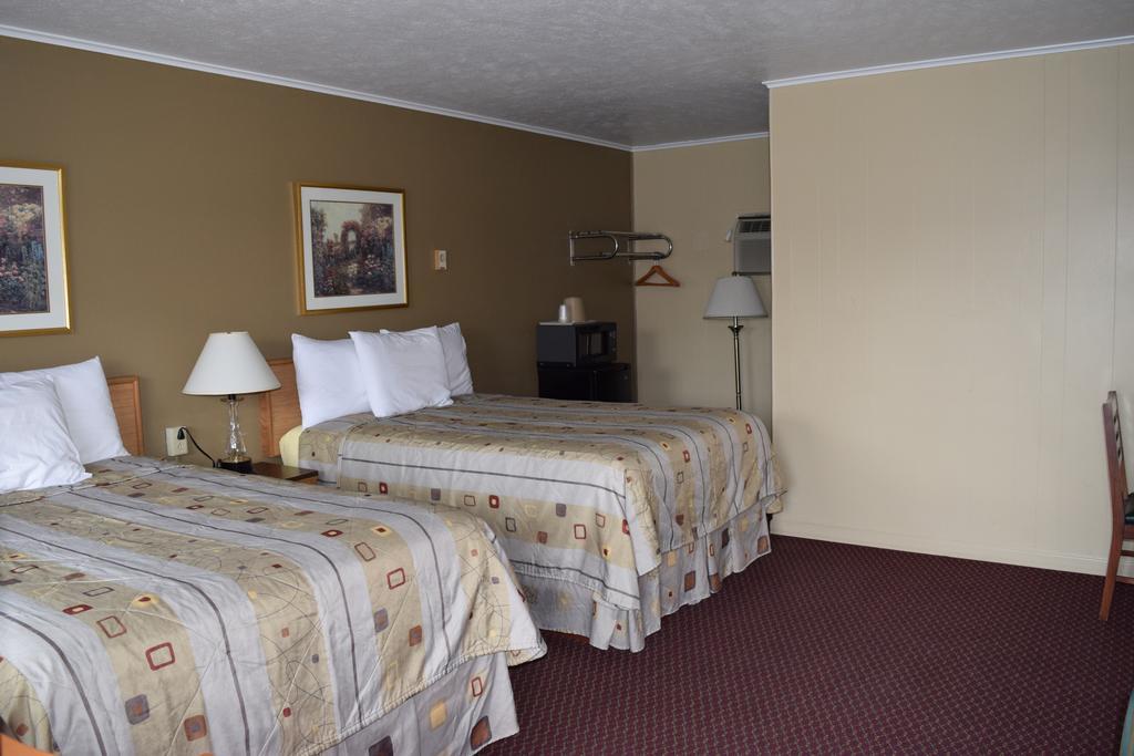 Economy Inn Taylorville Buitenkant foto
