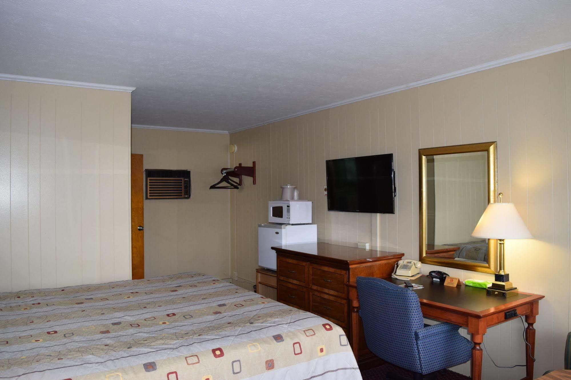 Economy Inn Taylorville Buitenkant foto